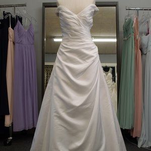 David’s Bridal Wedding Dress NEW WITH TAGS